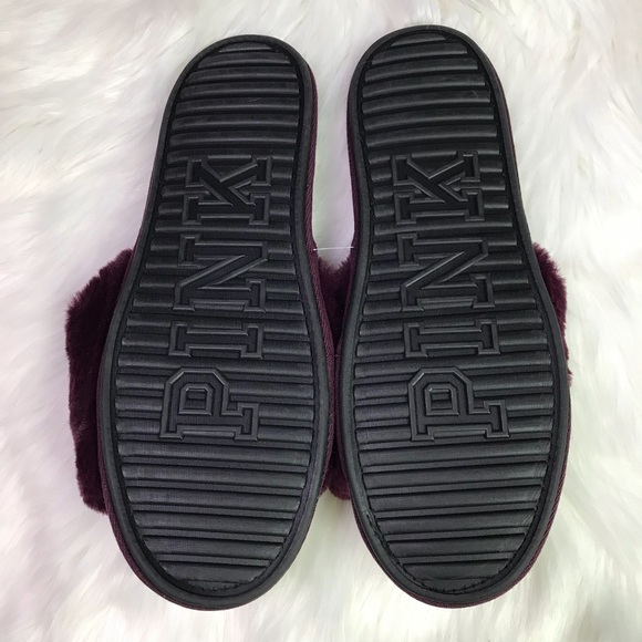 Victoria’s Secret Pink Slippers Sandals - Picture 3 of 4